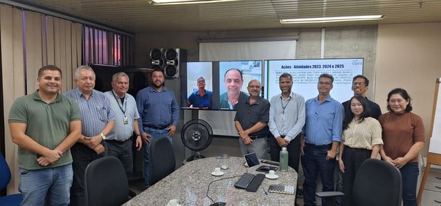 Integrantes da Auditoria Interna se reúnem com membros da CGU